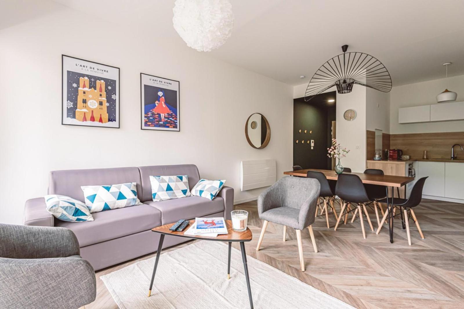 Henri Au Pied De La Cathedrale. Apartment Reims Exterior photo